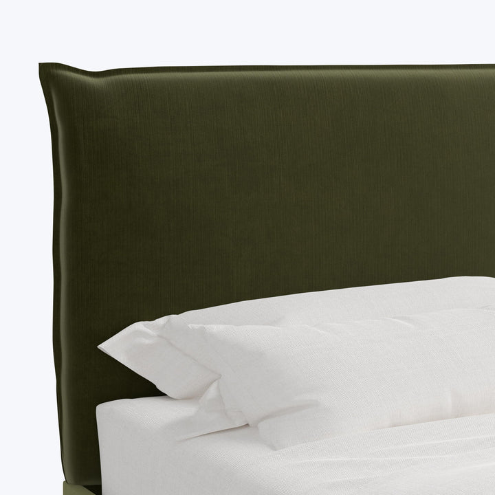 Willow Platform Bed Twin / Performance Velvet Moss