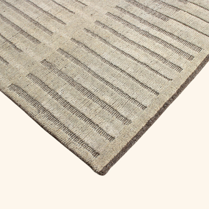 Natural Transitional Wool Rug - 8'1" x 9'11"