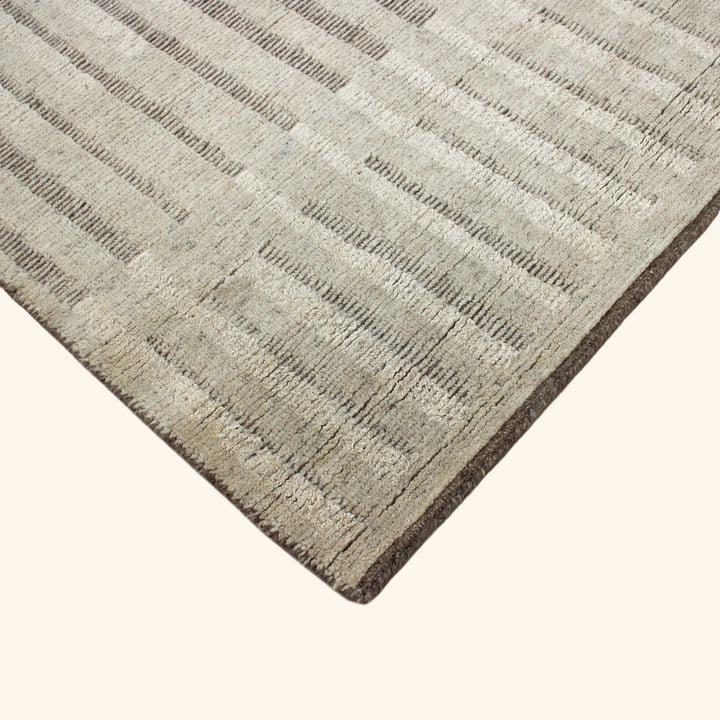 Natural Transitional Wool Rug - 8'1" x 9'11"