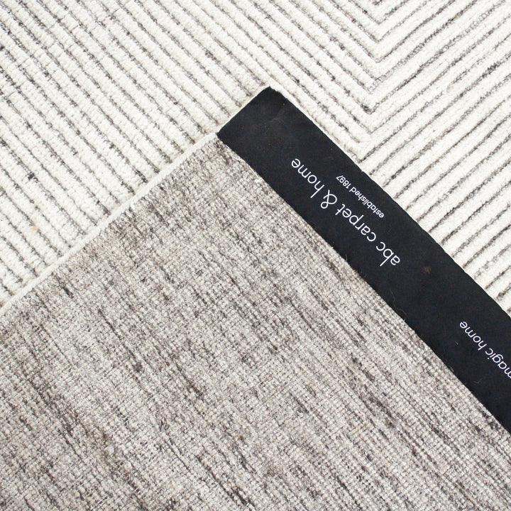 Grey Ivory Transitional Wool Rug - 11'7" x 14'6"