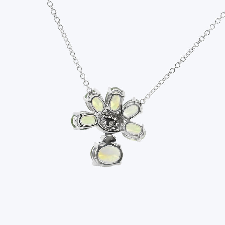 18KWG Peridot and Diamond Flower Pendant, P: 5.00 cts. D: 0.11 ct.