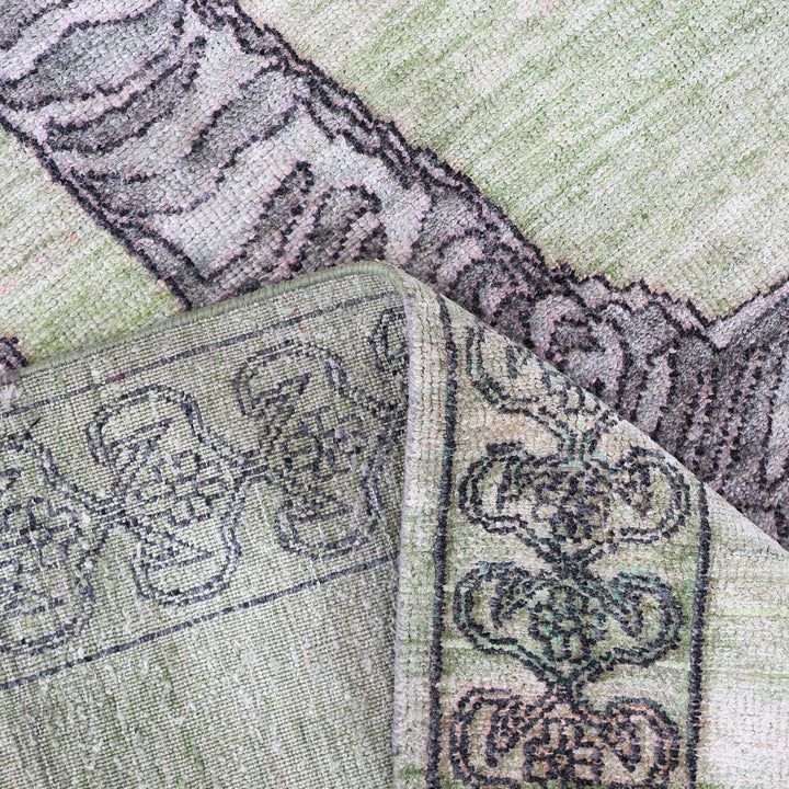 Sage Alchemy Traditional Silk Wool Blend Rug - 5'10" x 5'2"