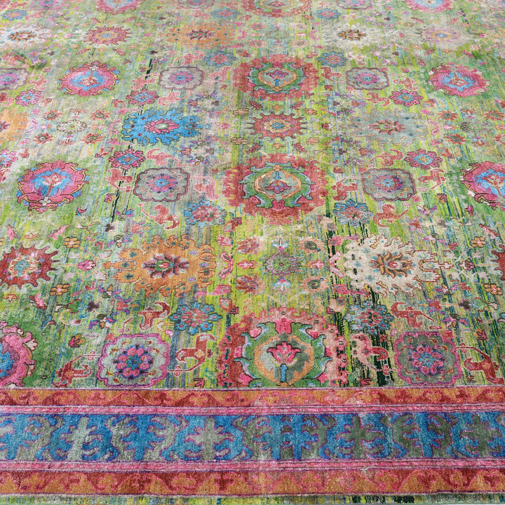 Green Alchemy Traditional Silk Wool Blend Rug - 9'9" x 13'10"