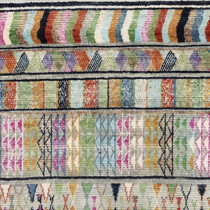 Multicolored Alchemy Traditional Wool Rug - 3'1" x 5'8"