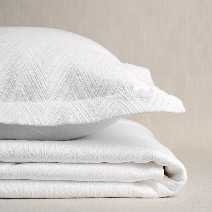 Frisco Coverlet White Queen
