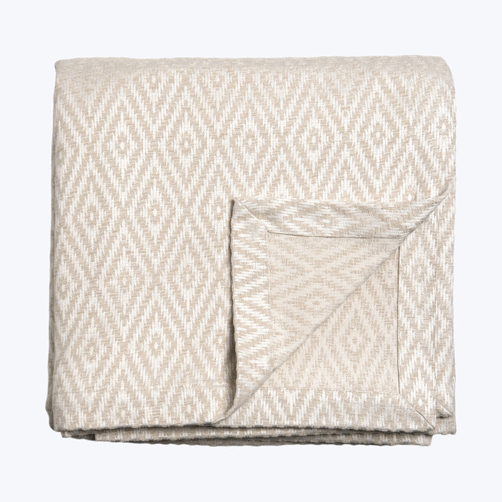 Veranda Coverlet Shell Queen