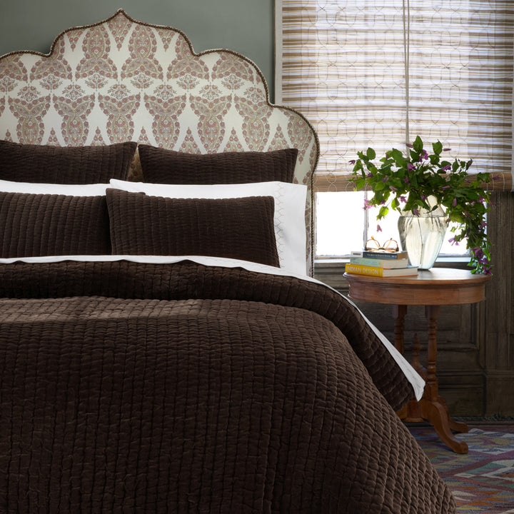 Velvet Coverlet Coffee / Twin