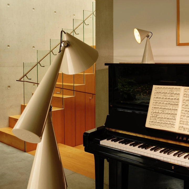 Pose Portable LED Light Putty