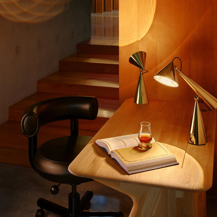 Pose LED Task Light Gold