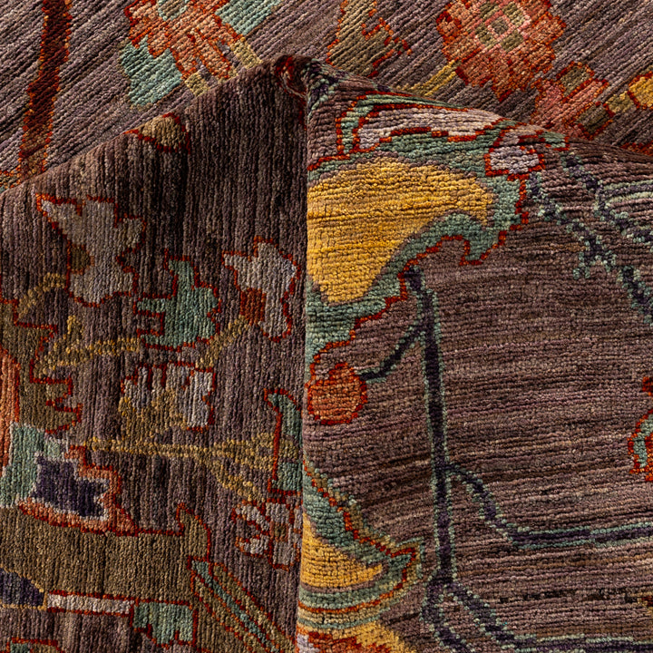 Brown Soluna Traditional Wool Rug - 8'1" x 9'10"