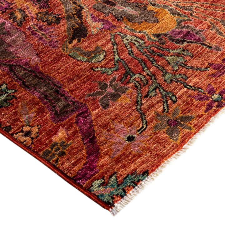 Red Soluna Traditional Wool Rug - 5'8" x 8'