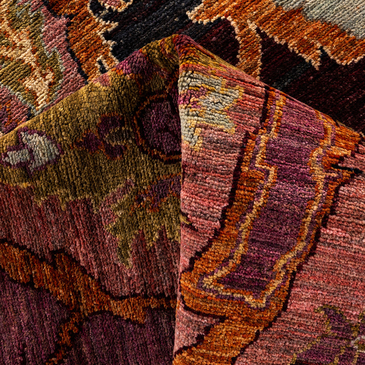 Pink Soluna Traditional Wool Rug - 6'1" x 9'1"