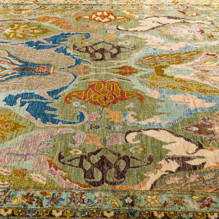 Green Soluna Traditional Wool Rug - 7'9" x 9'6"