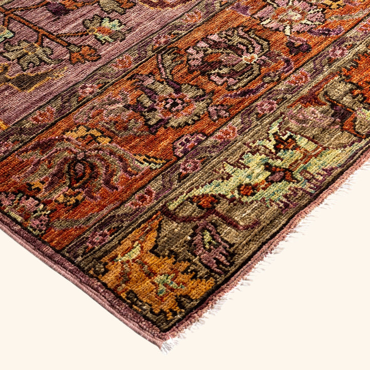Purple Soluna Traditional Wool Rug - 6' x 8'10"