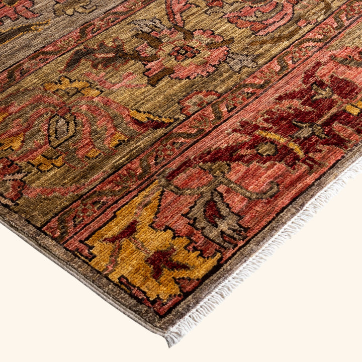 Green Soluna Traditional Wool Rug - 9'2" x 11'10"