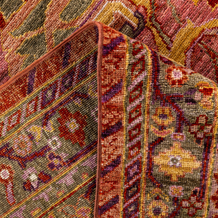 Pink Soluna Traditional Wool Rug - 8'2" x 10'1"