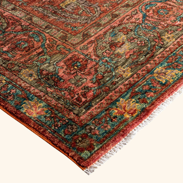 Red Soluna Traditional Wool Rug - 8'2" x 10'