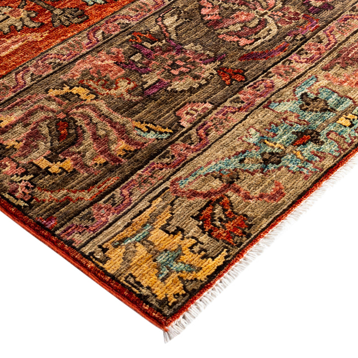 Red Soluna Traditional Wool Rug - 8' x 10'3"