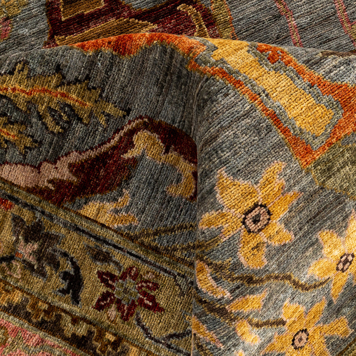 Grey Soluna Traditional Wool Rug - 8'10" x 12'2"