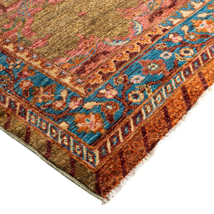 Green Soluna Traditional Wool Rug - 8'1" x 9'10"