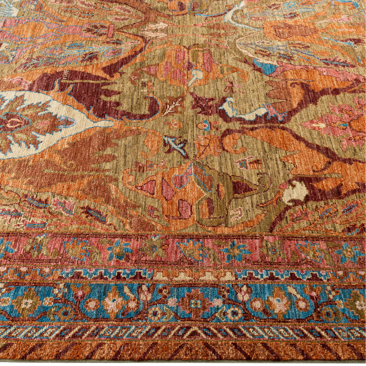 Green Soluna Traditional Wool Rug - 8'1" x 9'10"