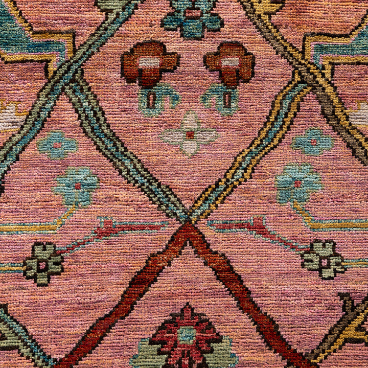 Pink Soluna Traditional Wool Rug - 8' x 9'10"