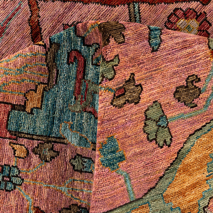 Pink Soluna Traditional Wool Rug - 8' x 9'10"