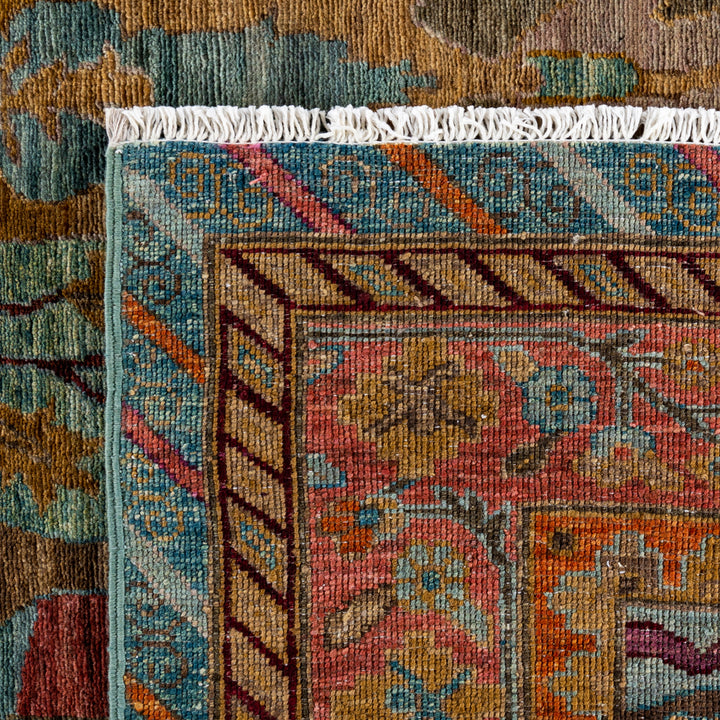 Green Soluna Traditional Wool Rug - 9'3" x 12'3"