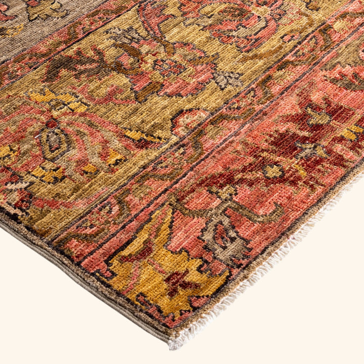 Green Soluna Traditional Wool Rug - 8' x 9'11"