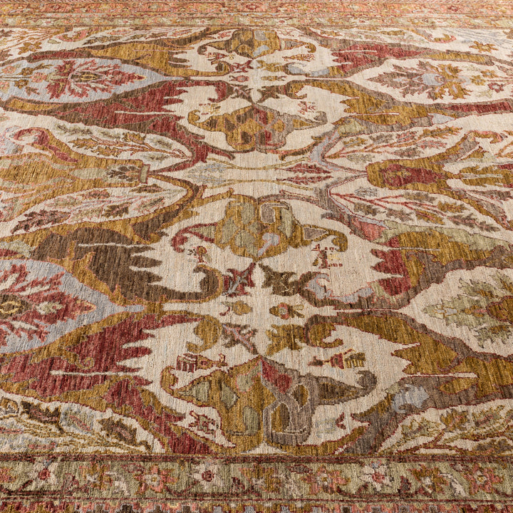 Ivory Soluna Traditional Wool Rug - 8'1" x 10'