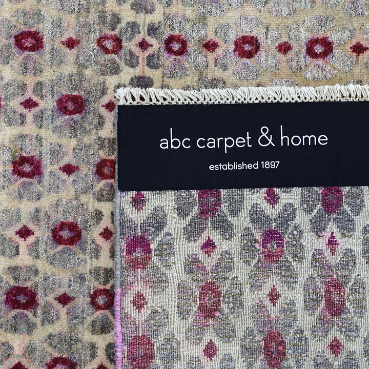 Pink Alchemy Contemporary Silk Wool Blend Rug - 7'7" x 10'4"