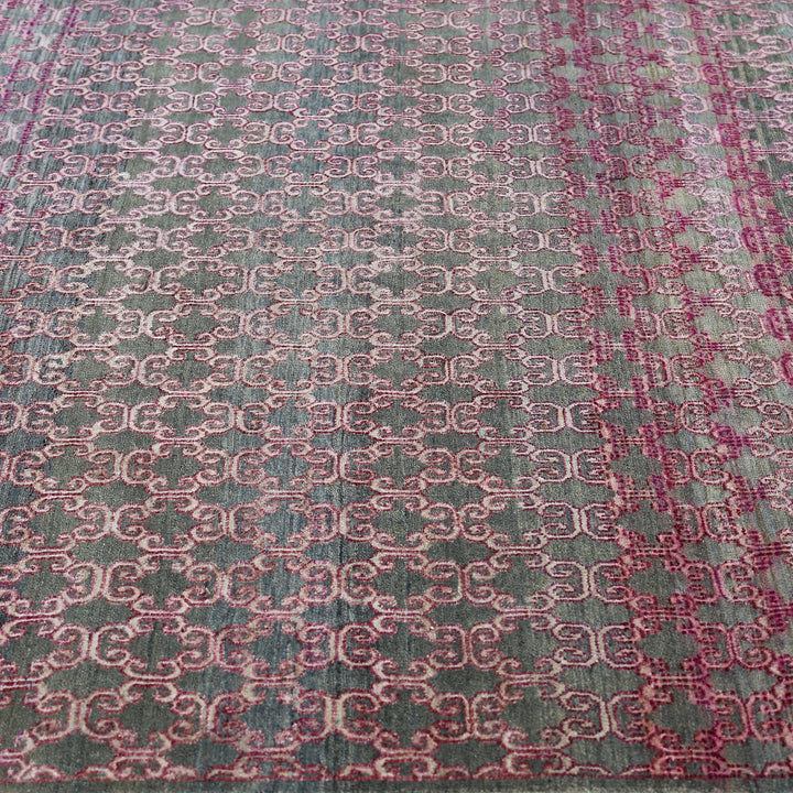 Pink Alchemy Contemporary Silk Wool Blend Rug - 5'2" x 7'1"