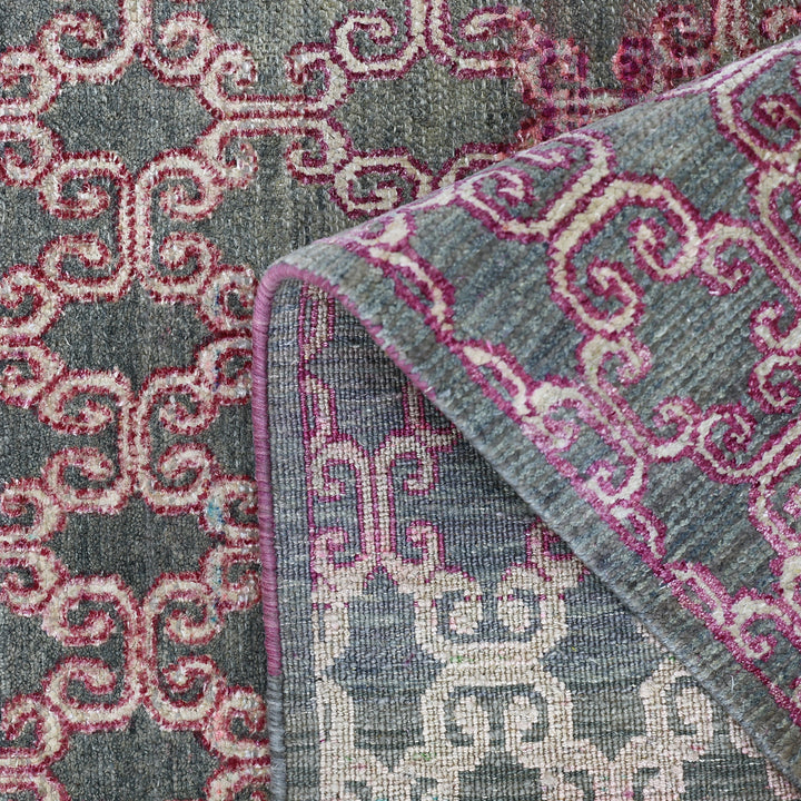 Pink Alchemy Contemporary Silk Wool Blend Rug - 5'2" x 7'1"