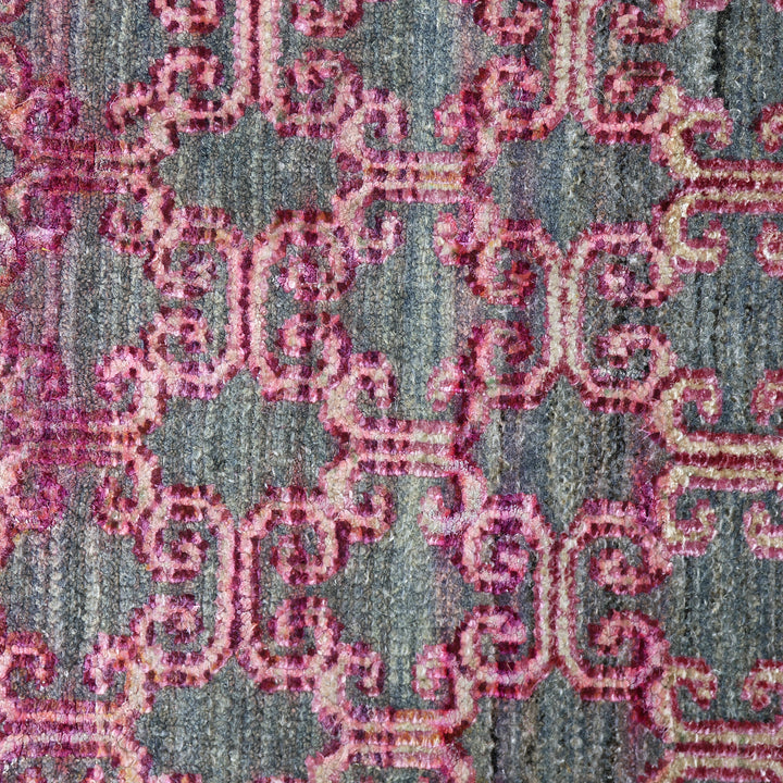 Pink Alchemy Contemporary Silk Wool Blend Rug - 5'2" x 7'1"