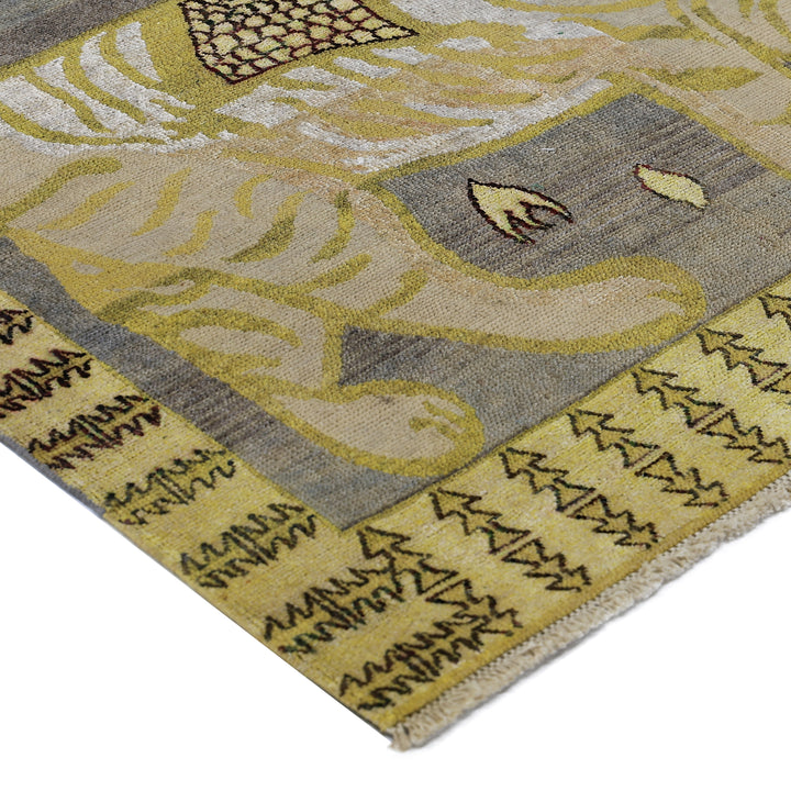 Yellow Alchemy Traditional Silk Wool Blend Rug - 3'11" x 6'3"