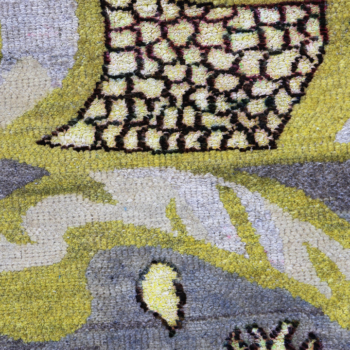 Yellow Alchemy Traditional Silk Wool Blend Rug - 3'11" x 6'3"