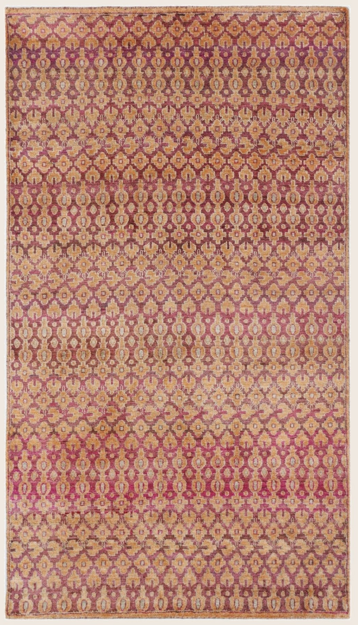 Red Aura Contemporary Saree Silk Rug
