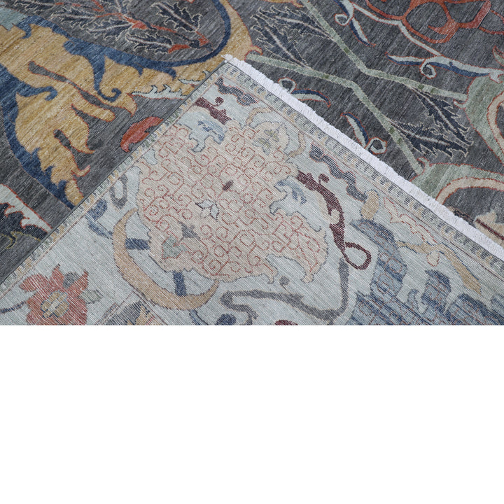 Charcoal Traditional Wool Rug - 9'10" x 13'11"