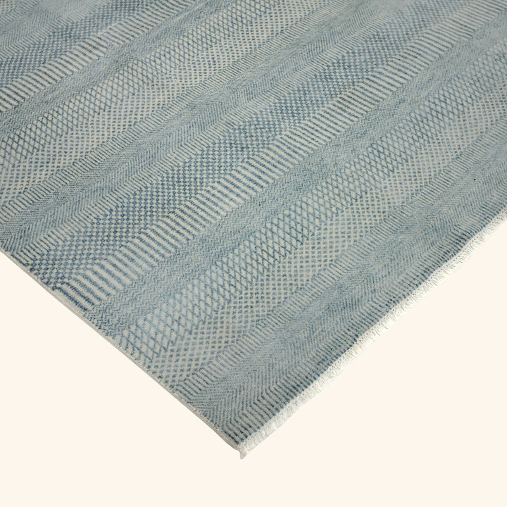 Transitional Wool Art Silk Blend Rug - 8' x 10'1"