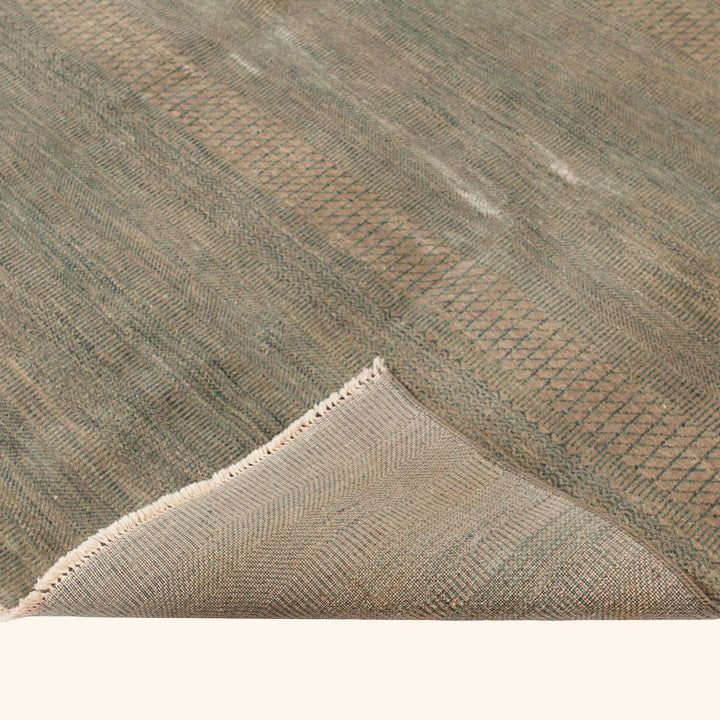 Transitional Wool Art Silk Blend Rug - 7'10" x 9'10"