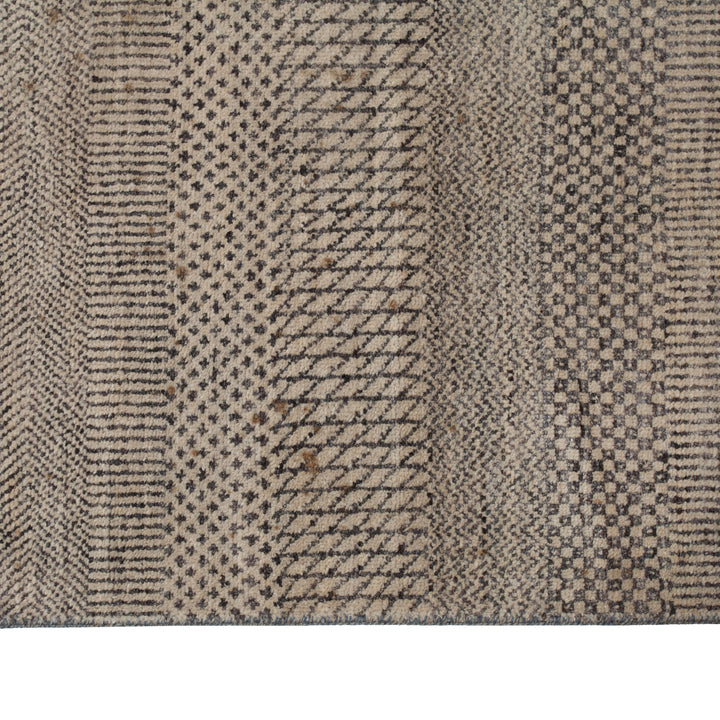 Transitional Wool Art Silk Blend Runner - 2'7" x 16'6"