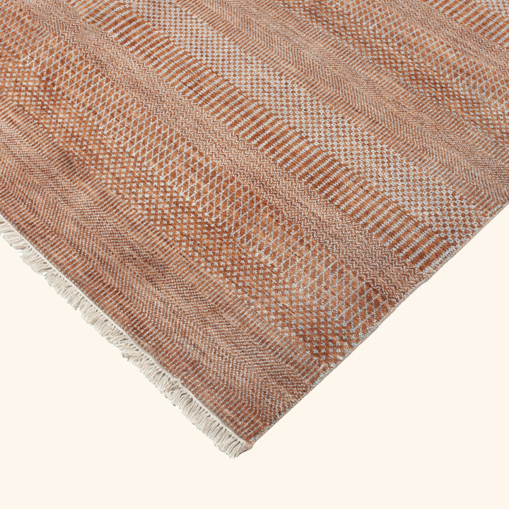 Transitional Wool Art Silk Blend Rug - 6'1" x 9'1"