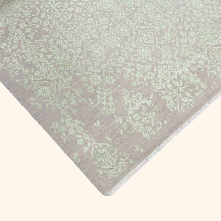 Transitional Wool Art Silk Blend Rug - 4'1" x 6'3"