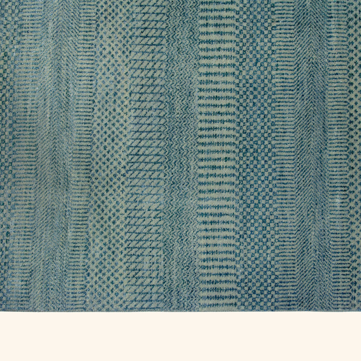 Transitional Wool Art Silk Blend Rug - 10'1" x 14'