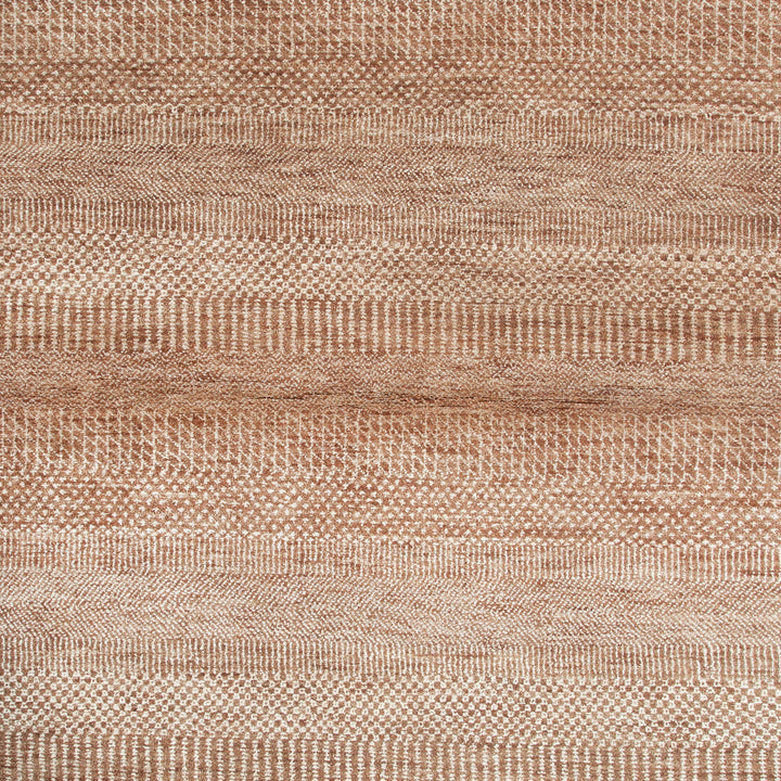 Transitional Wool Art Silk Blend Rug - 4'1" x 6'4"