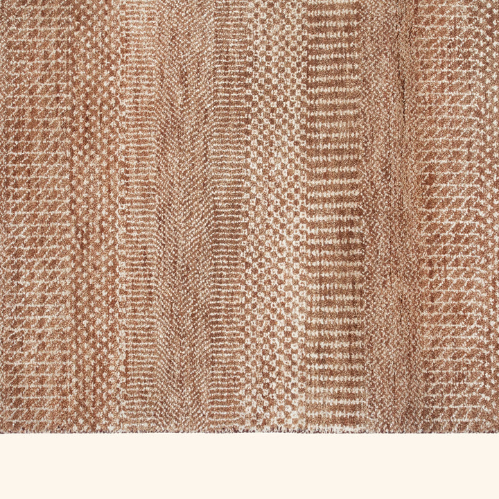 Transitional Wool Art Silk Blend Rug - 4'1" x 6'4"