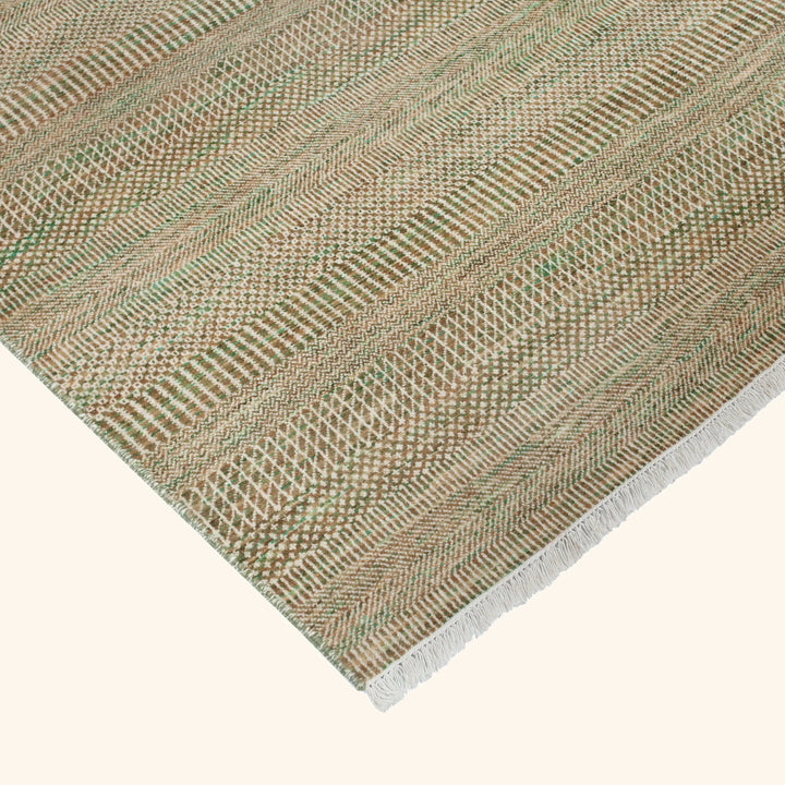 Transitional Wool Art Silk Blend Rug - 4'1" x 6'4"