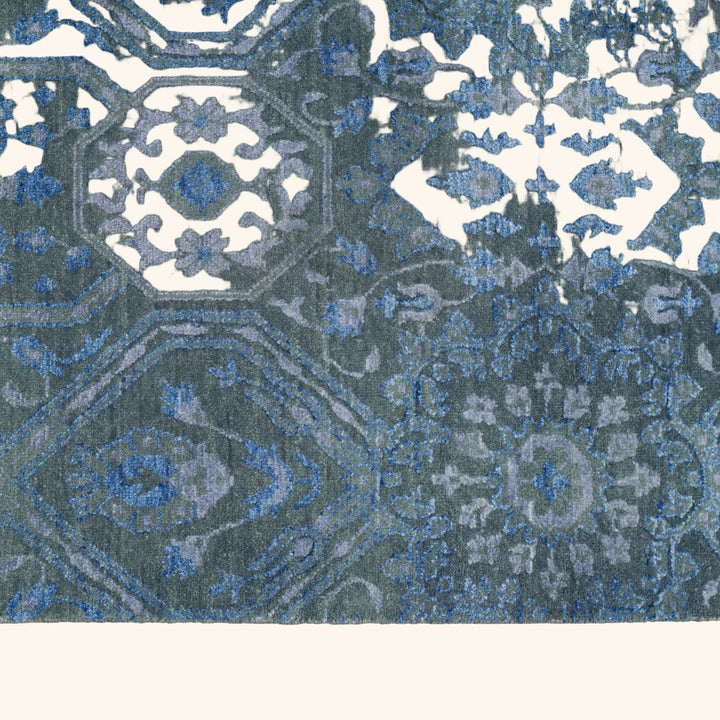 Transitional Wool Art Silk Blend Rug - 8'2" x 10'4"