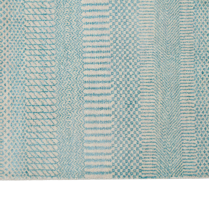Transitional Wool Art Silk Blend Rug - 4'1" x 6'
