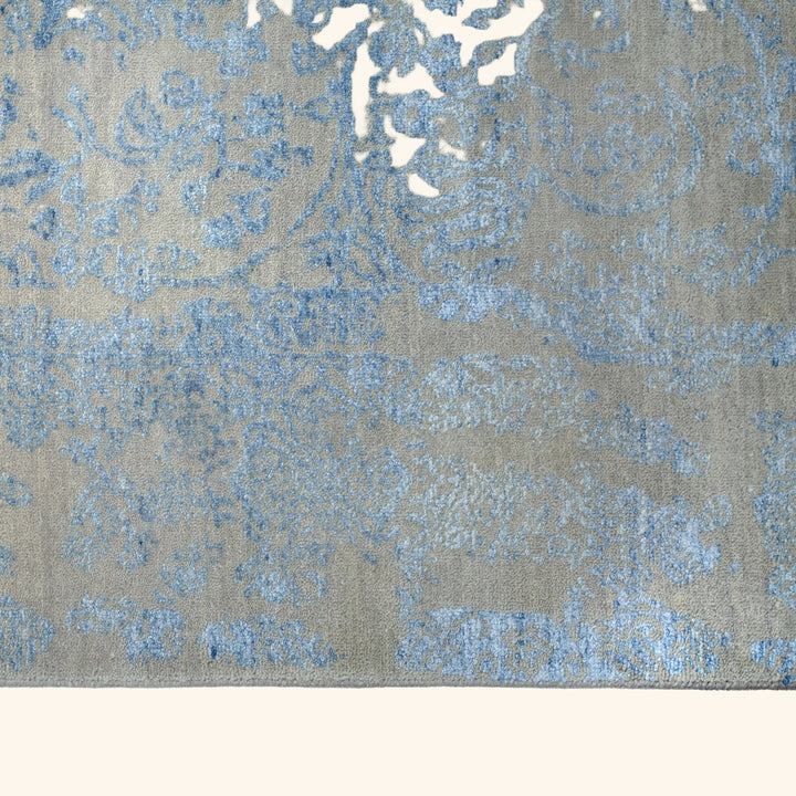 Transitional Wool Art Silk Blend Rug - 5'5" x 8'2"